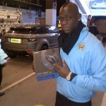 Mario Balotelli of Manchester City with Street by 50 headphones